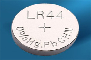 Qu'est-ce qu'une batterie LR44?